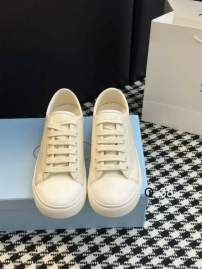 Picture of Prada Shoes _SKUPradasz35-40LY080118825